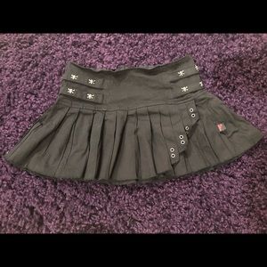 Tripp NYC Skulk Stud Pleated Mini Skirt size M